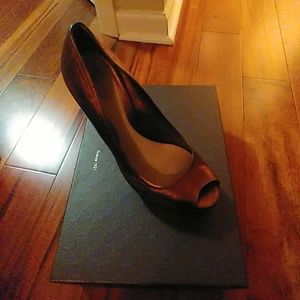 Gucci Peep-Toe Pumps